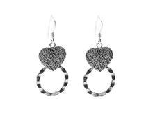 Laden Sie das Bild in den Galerie-Viewer, Die Berrin Ohrringserie aus Sterlingsilber