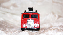 Laden Sie das Bild in den Galerie-Viewer, Limitierte Auflage Löschfahrzeug Somerset Fire Brigade