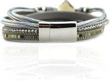 Laden Sie das Bild in den Galerie-Viewer, Wunderschöne Alcantara Wickelarmbänder "Esmeralda"