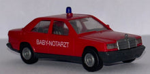 Laden Sie das Bild in den Galerie-Viewer, Herpa Mercedes 190 E Feuerwehr Baby Notarzt
