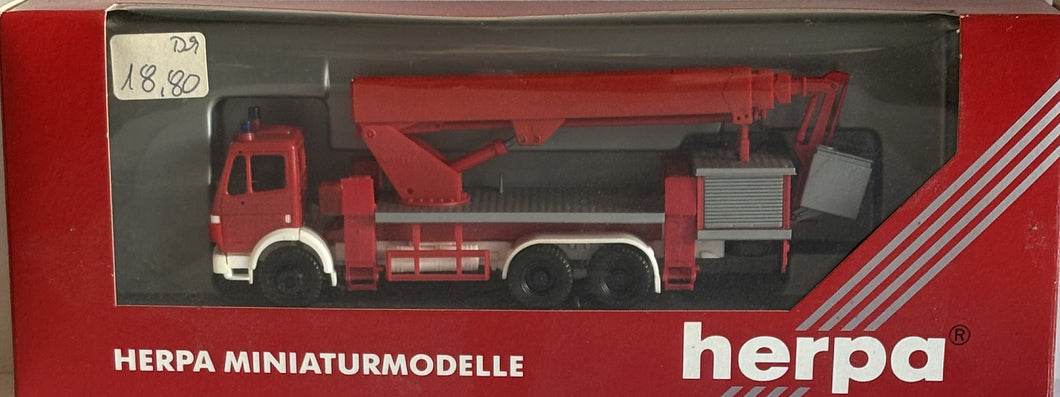 Herpa Feuerwehr Teleskopmast MB SK 94 Ruthmann
