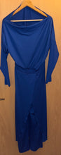 Laden Sie das Bild in den Galerie-Viewer, HosenRock in blau Größe 40/L
