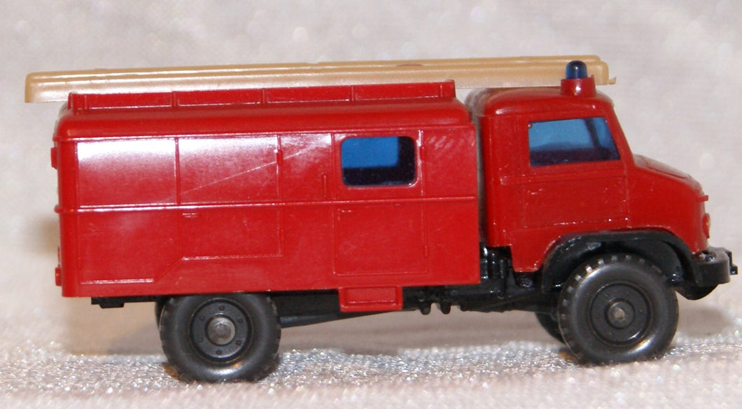 Mercedes-Benz Unimog U 404 S Allrad-Löschfahrzeug Wiking